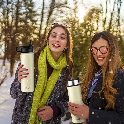 22 Oz Double-walled Insulated Stainless Steel Water Bottle with 2 Lids and Straw