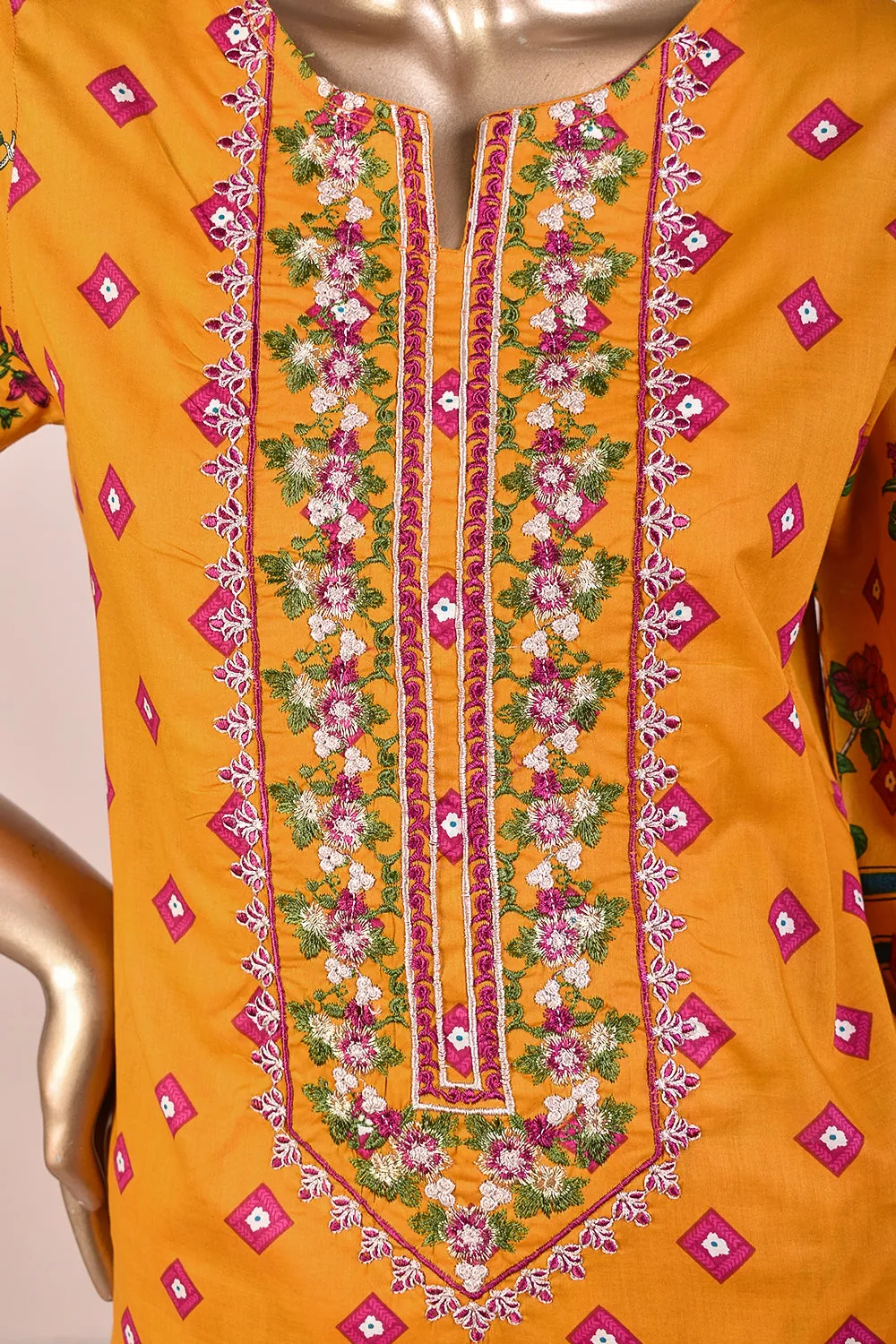 3 Pc Unstitched Embroidered Lawn Dress with Chiffon Printed Dupatta - Tangerine (JEL-08)