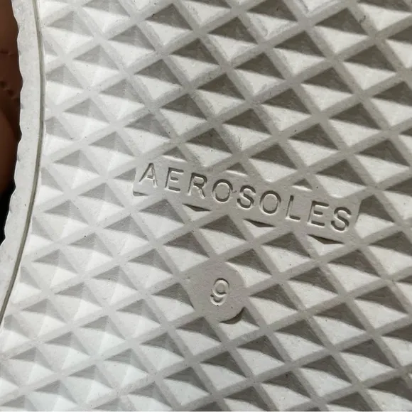 Aerosoles Women's Ella Quilted Slip-On Mules Size 9 Tan
