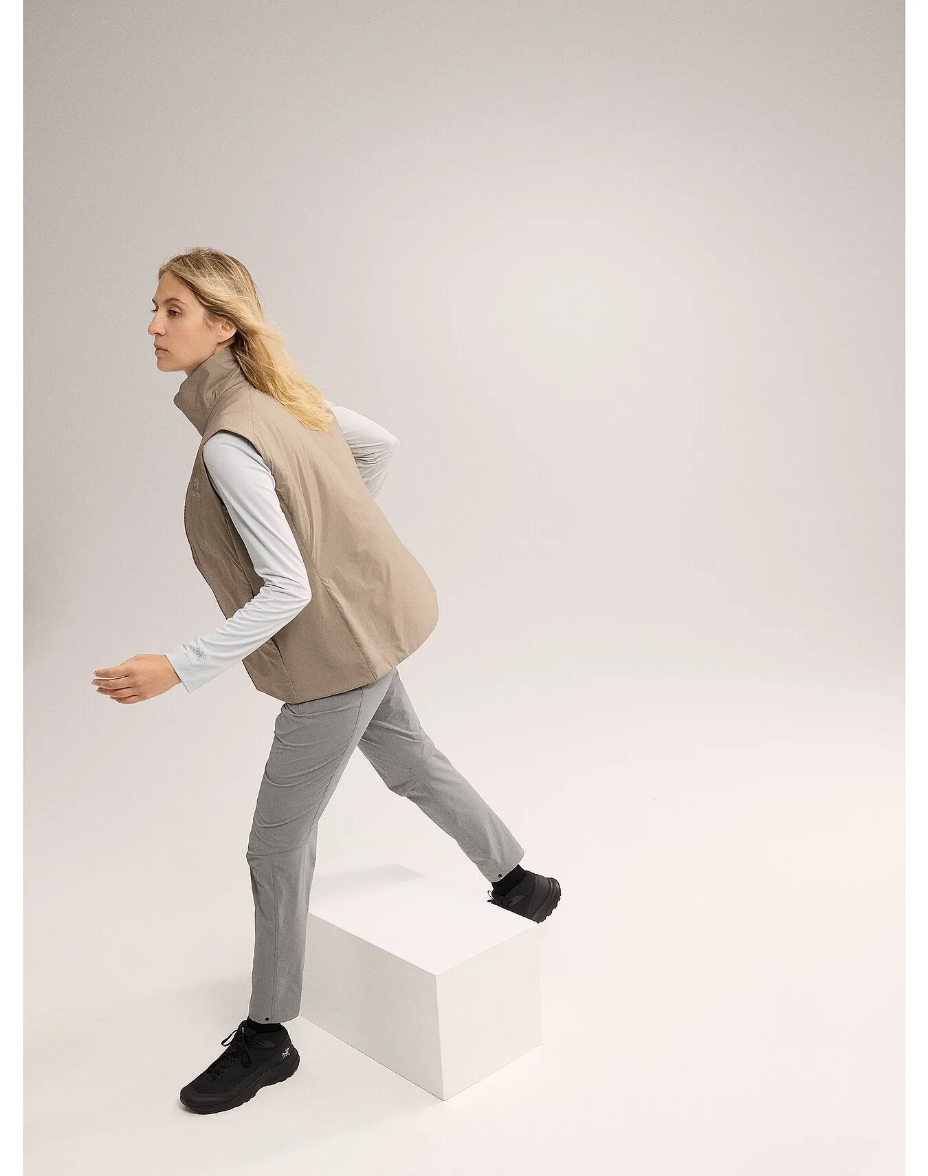 Atom Vest (Women's) - X000006895 - Past Season