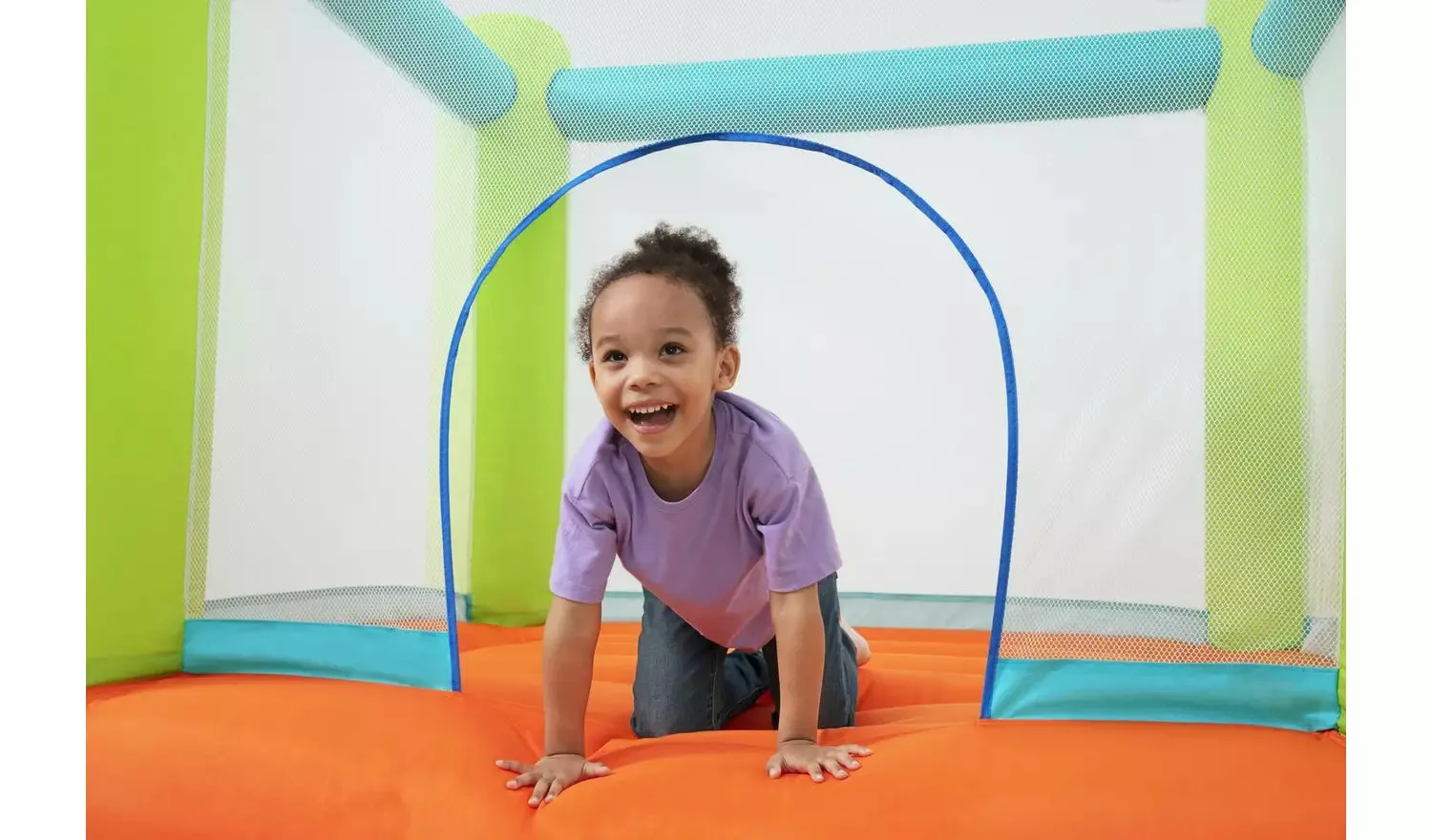 Bestway 6'4" X 5'9" X 5'7"/1.94M X 1.75M X 1.70M Jump And Soar Bouncer (Contents:1 bouncer, 1 blower, 1 repair kit (multiple assorted patches), 1 storage bag,8 bouncer stakes.)