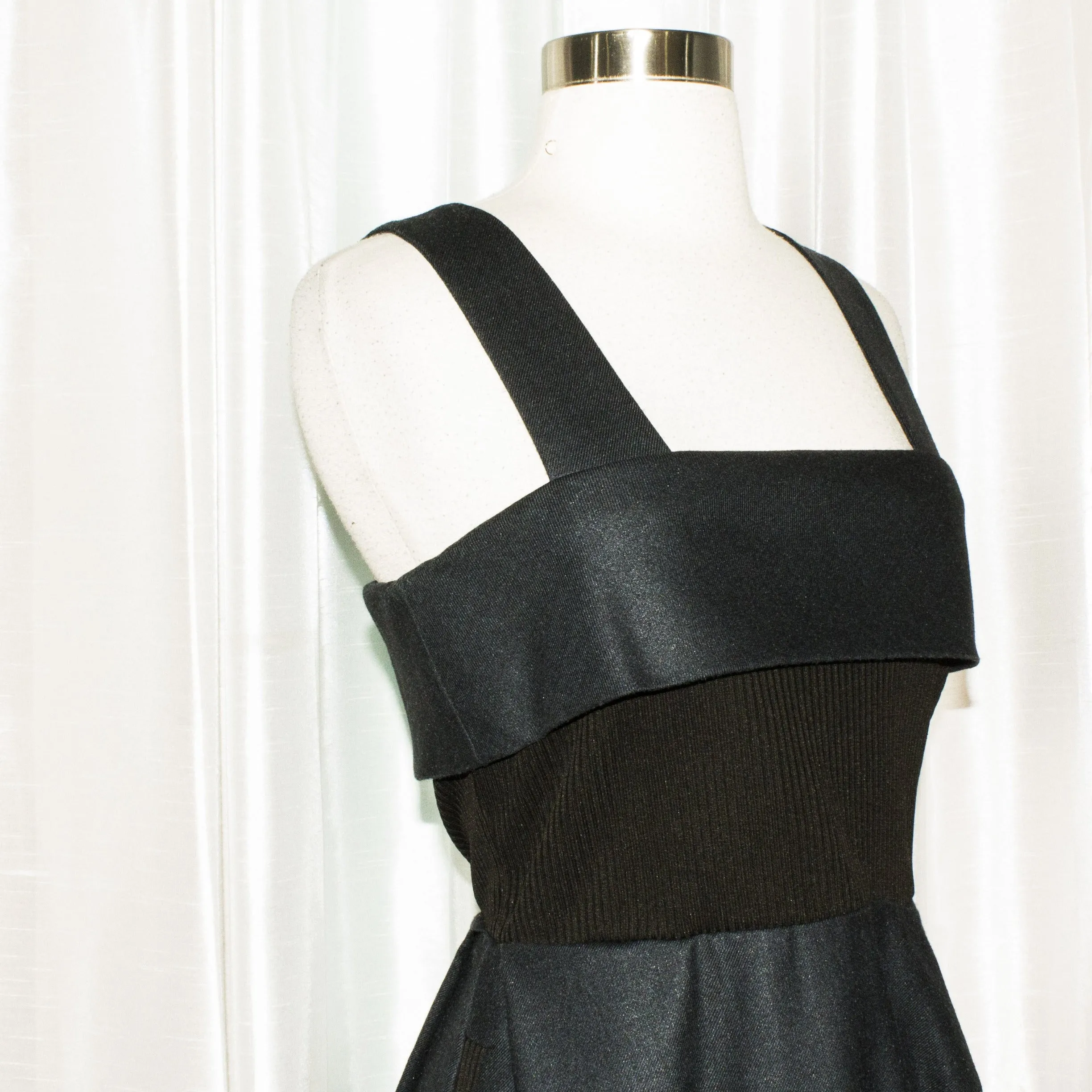 CHLOE Black Silk & Wool Mid-Length Dress Size 7