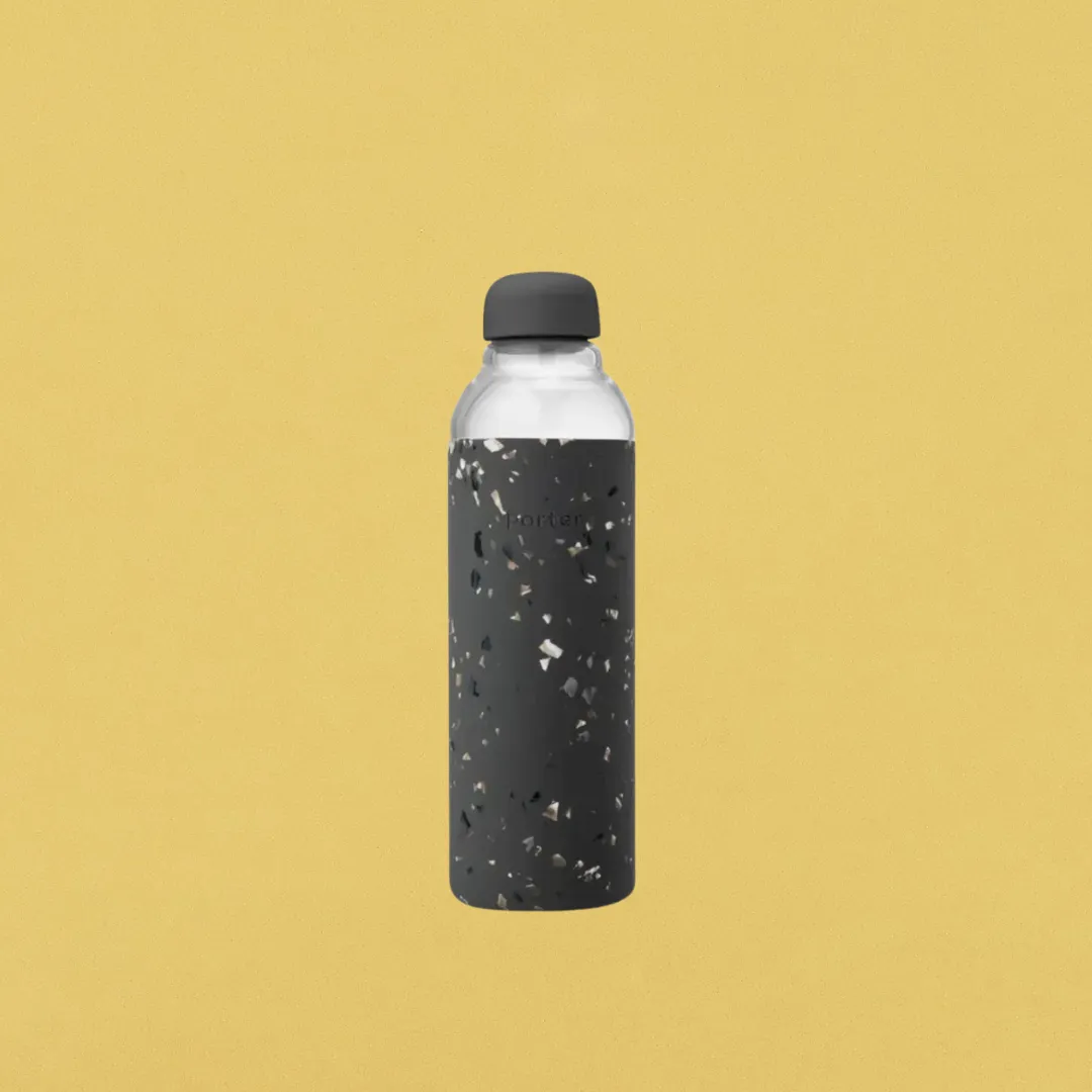 GLASS WATER BOTTLE W/ SILICONE 20 OZ