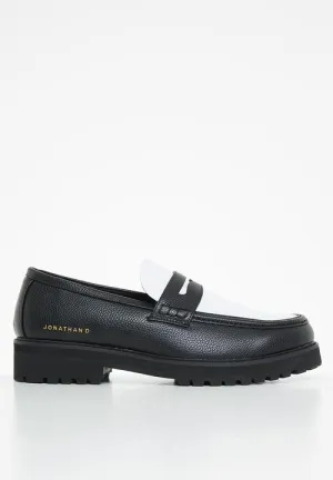 Jonathan D Penny Moccasin Black/white