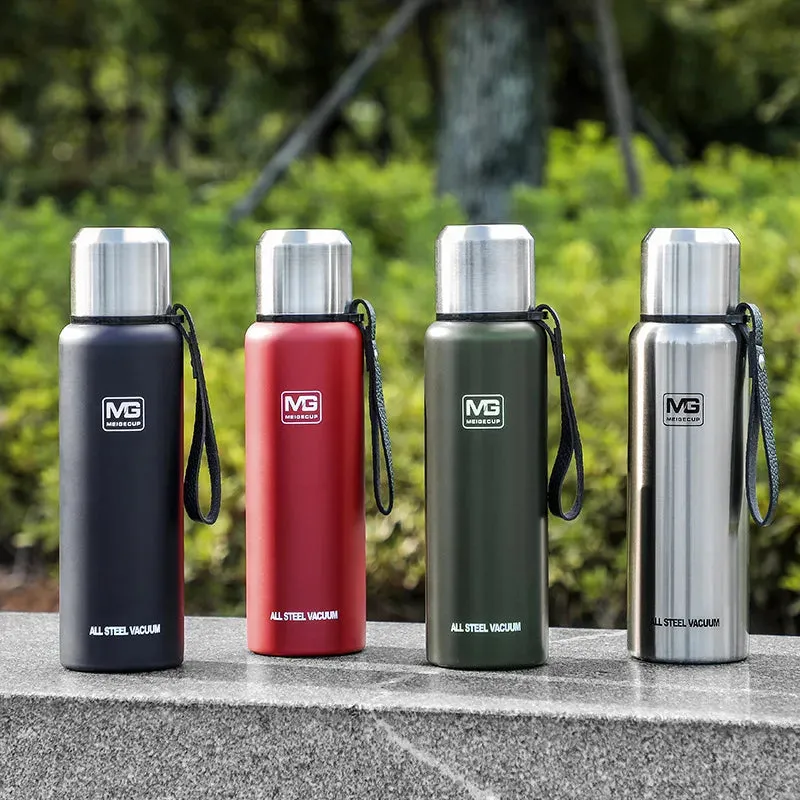 Large Capacity Stainless Steel Thermos Portable Vacuum Flask Insulated Thermos with Laynard Handle Thermos Bottle Hot and Cold