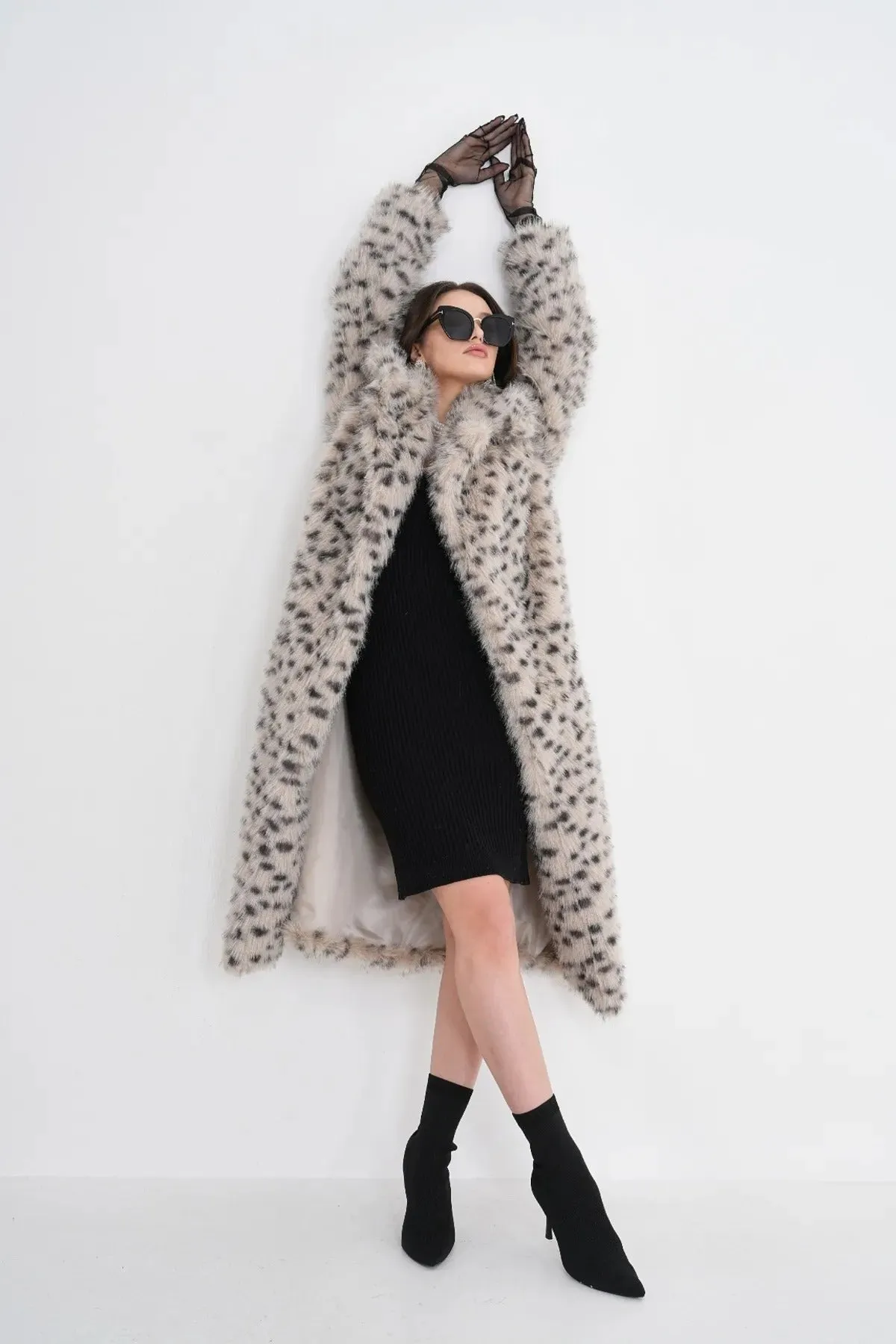 Long-Haired Leopard Print Faux Fur Coat