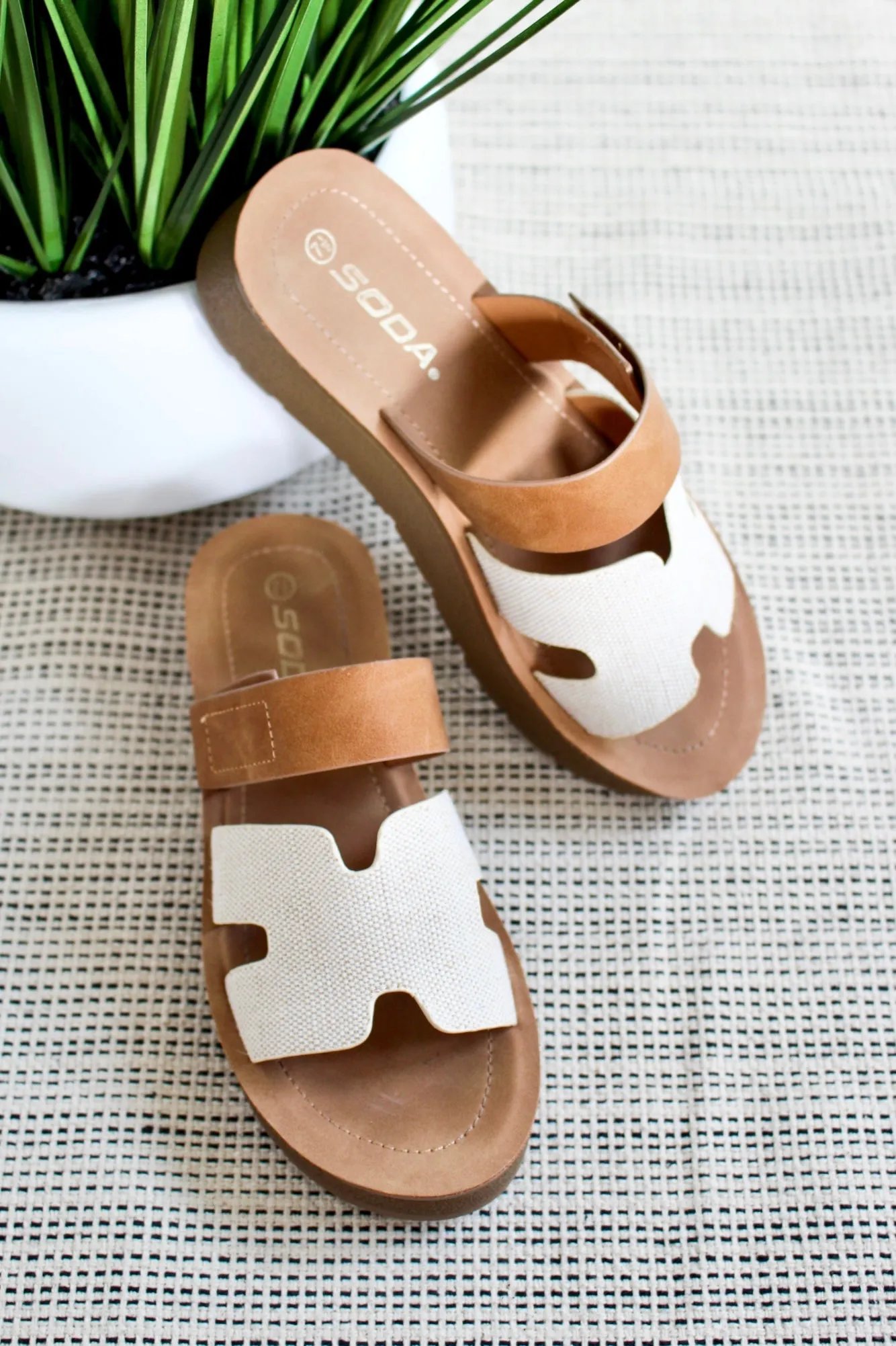 Lucia Platform Sandal • Beige Combo