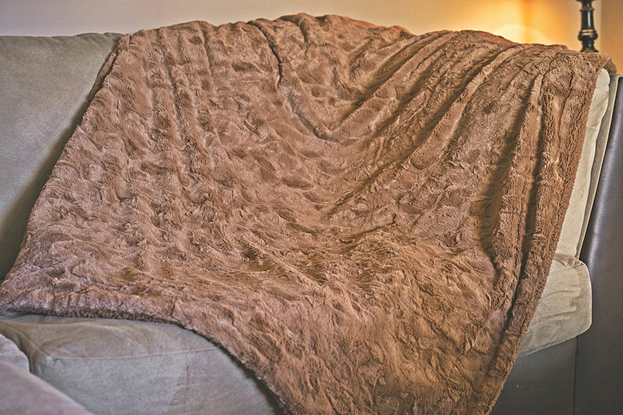 Luxury Solid Cinnamon Mocha Brown Wooded River Faux Fur with Sherpa Backside Soft Warm Fleece Throw Blanket