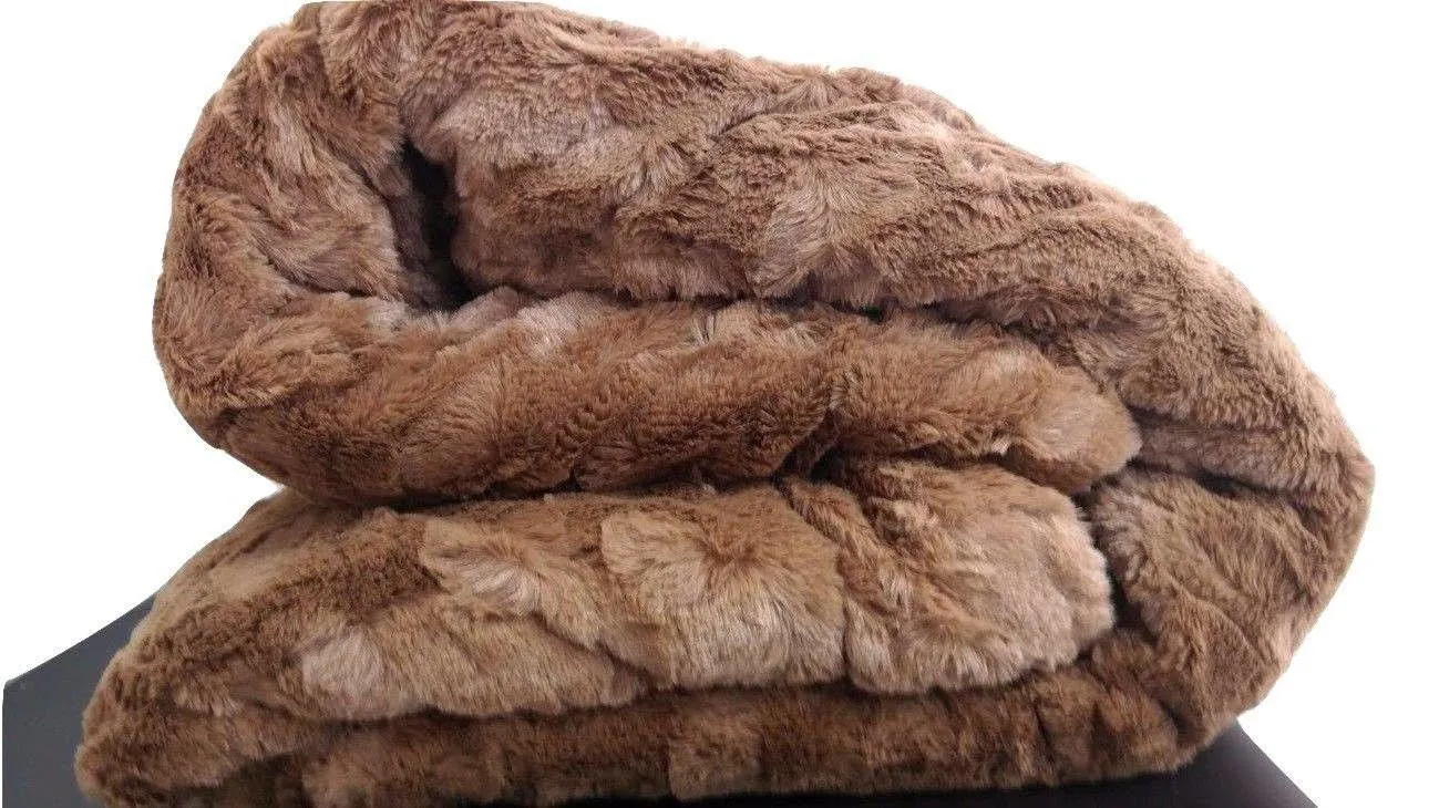 Luxury Solid Cinnamon Mocha Brown Wooded River Faux Fur with Sherpa Backside Soft Warm Fleece Throw Blanket