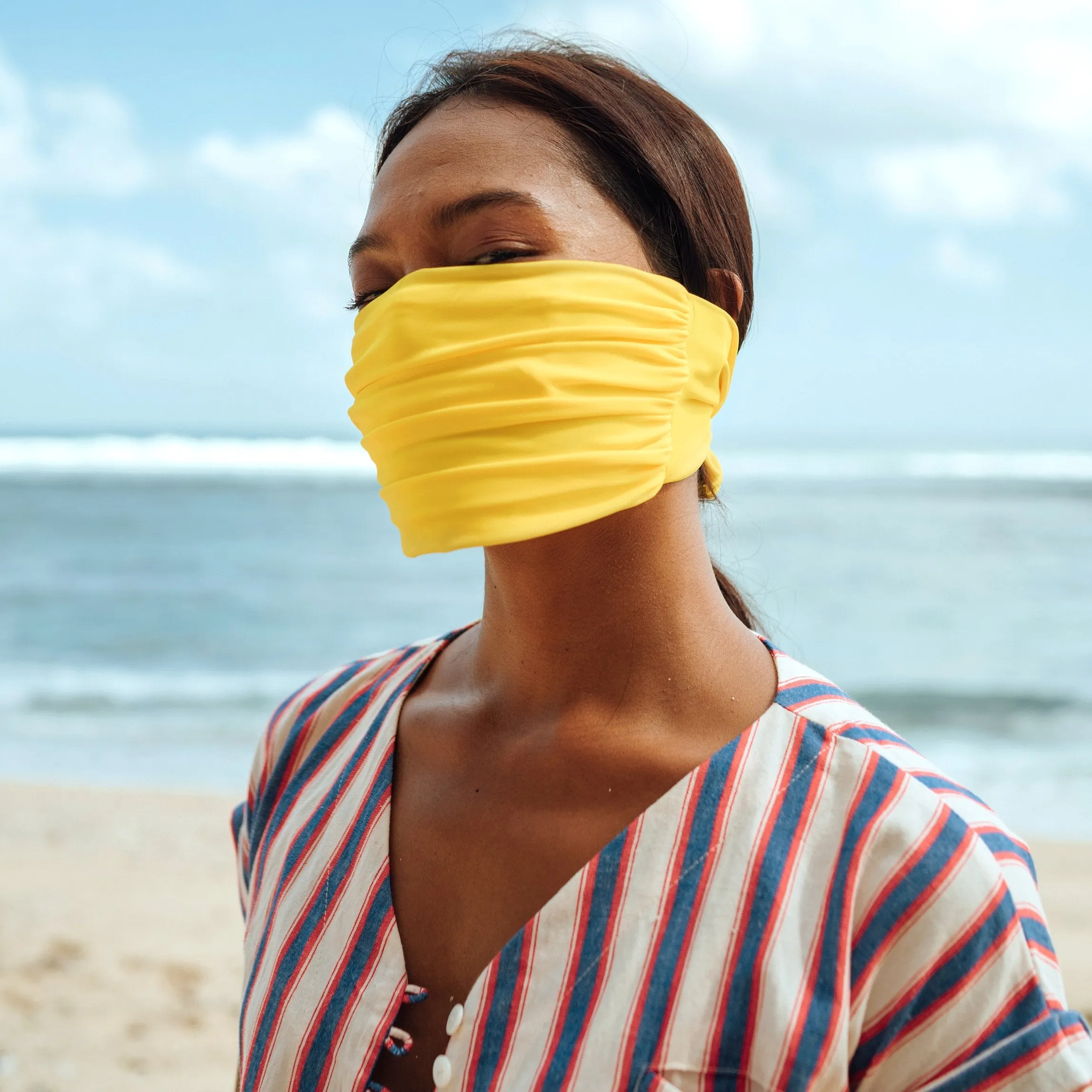 MASKANA UV50 Waterproof Gaiter Face Mask, Bee Yellow