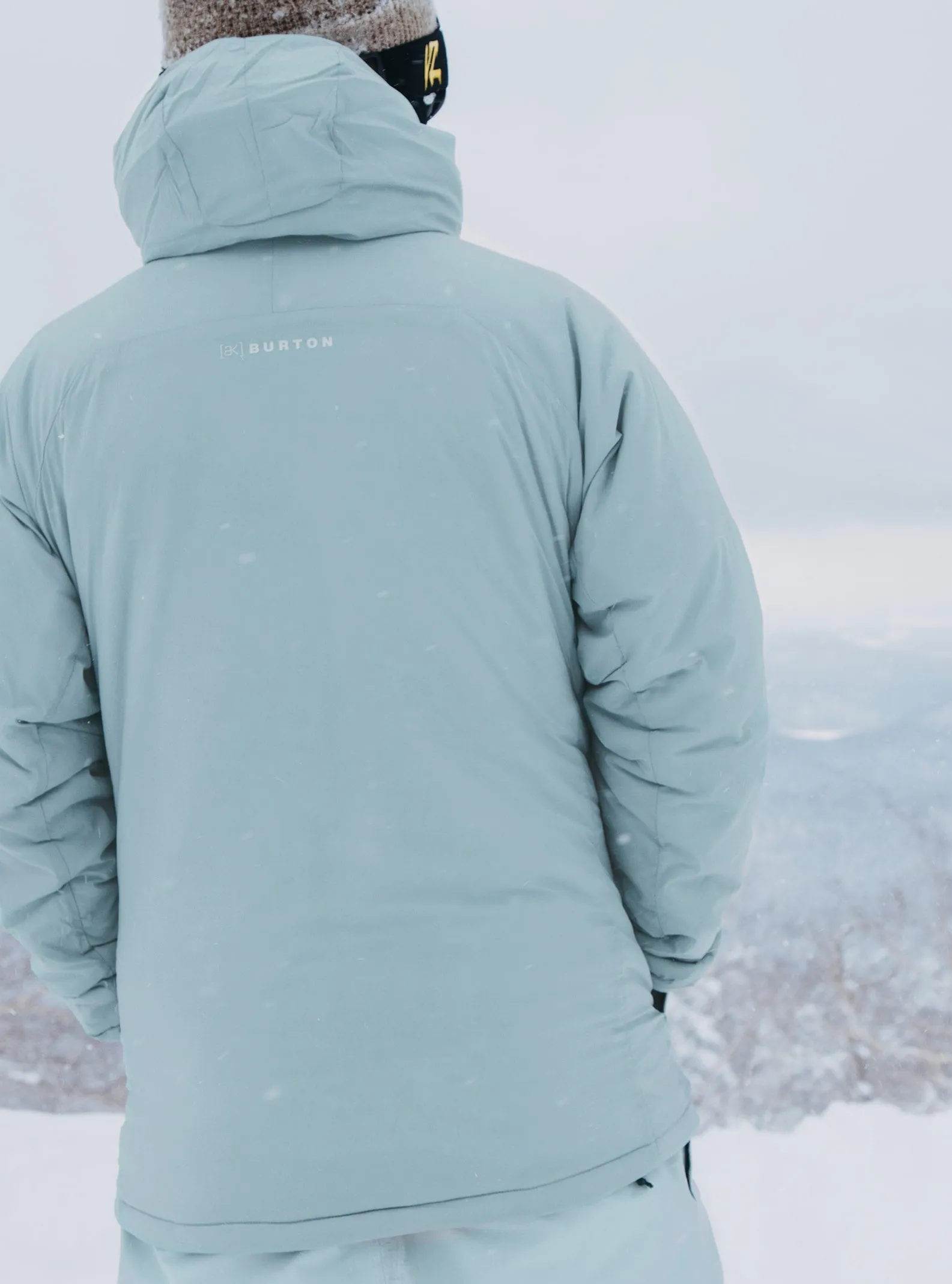 Men's [ak] Helium Hooded Stretch Insulated Jacket
