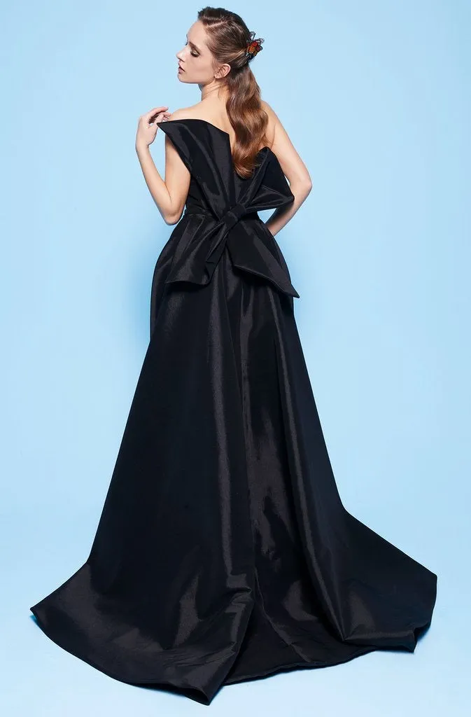 MNM Couture N0224