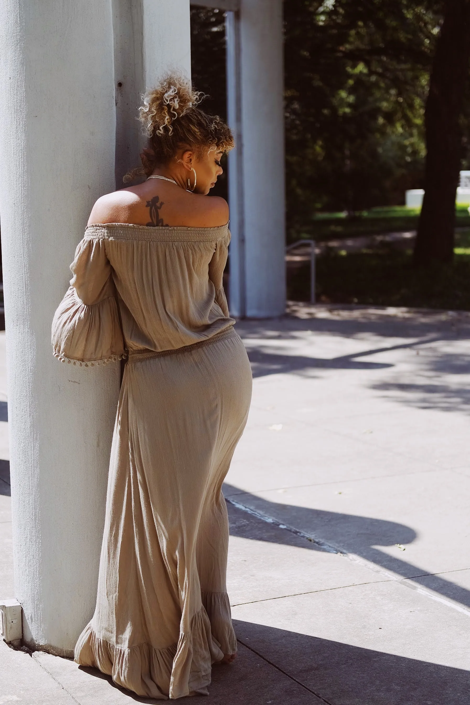 OFF THE SHOULDER MAXI DRESS (Olive)