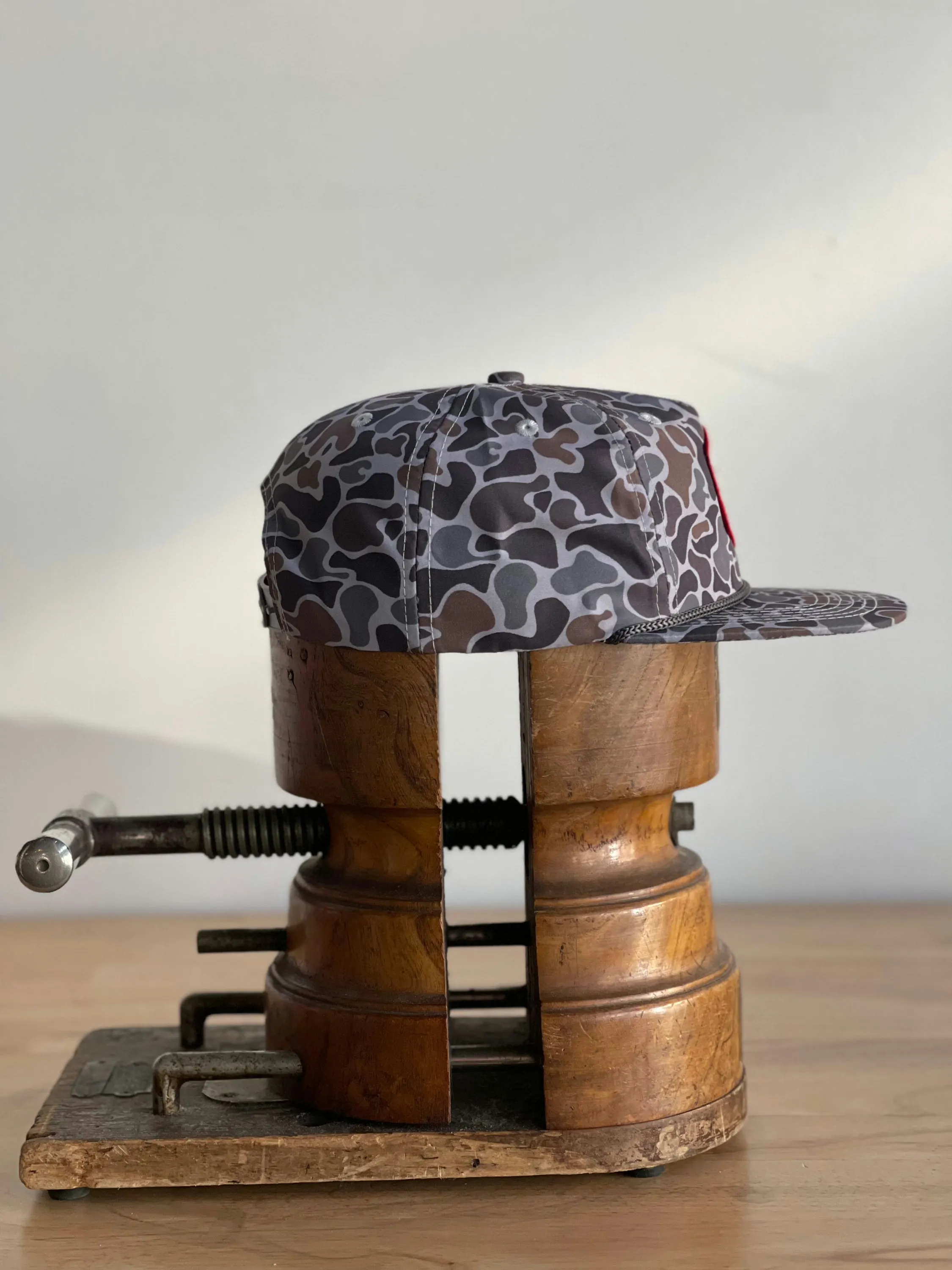 Shop Hat | Camo Companion | Ballad of the Bird Dog