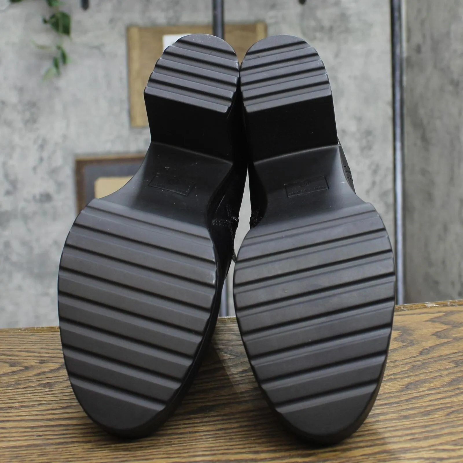 Sun   Stone Womens Kinsley Platform Booties 10014121100 Black 9.5M