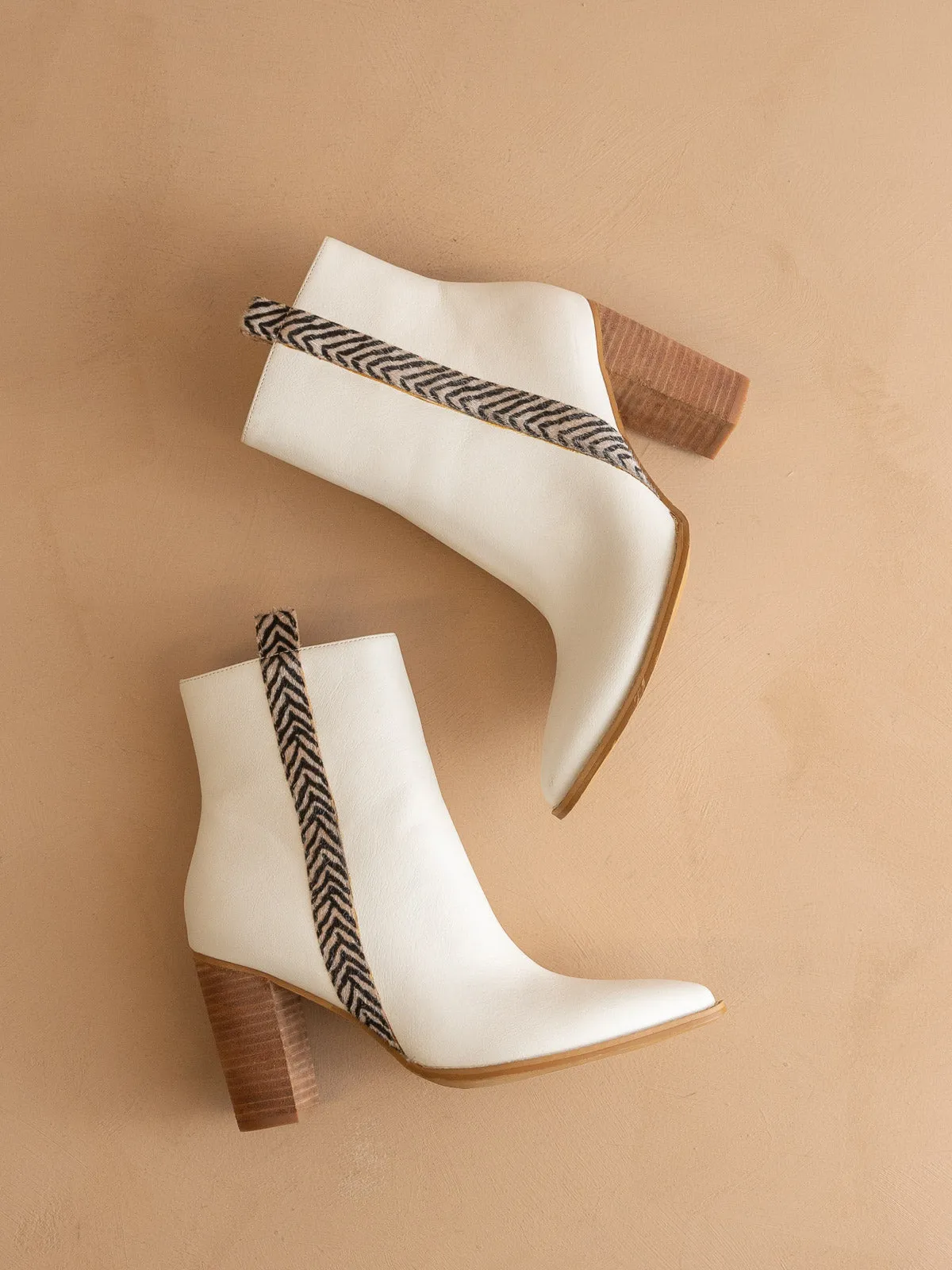 The Lana | Beige Animal Print Detailed Bootie