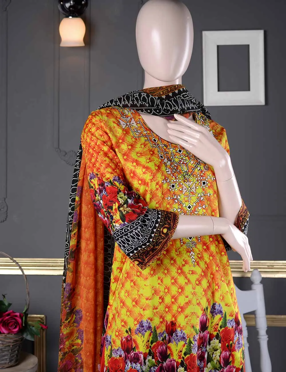 Un-stitched Embroidered Lawn (AQ-5A) Rich Tradition