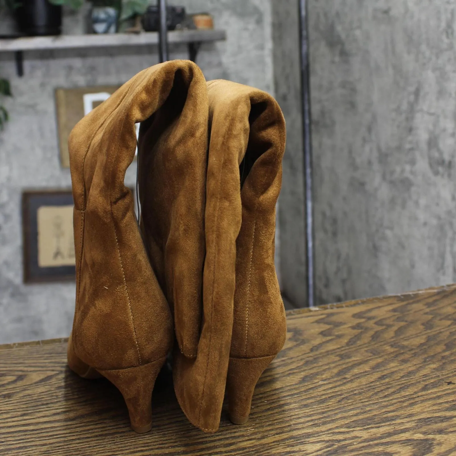 Universal Thread Kendra Kitten Heel Tall Dress Boots Chestnut Brown 9M