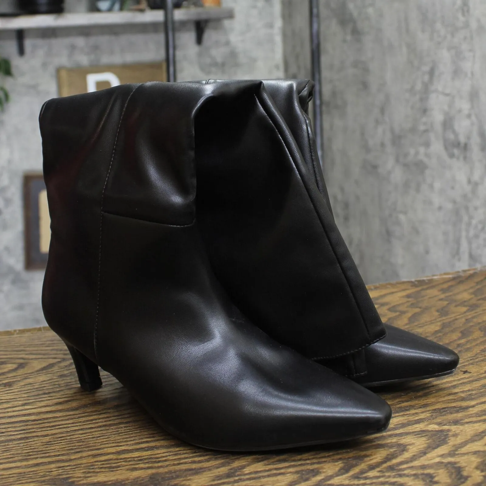 Universal Thread Kendra Kitten Heel Tall Dress Boots Memory Foam Insole Black 8M