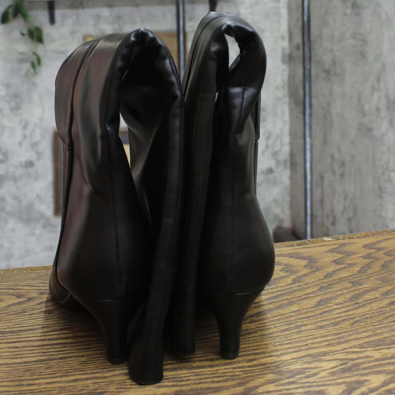 Universal Thread Kitten Heel Tall Dress Boots with Memory Foam Insole Black 11M