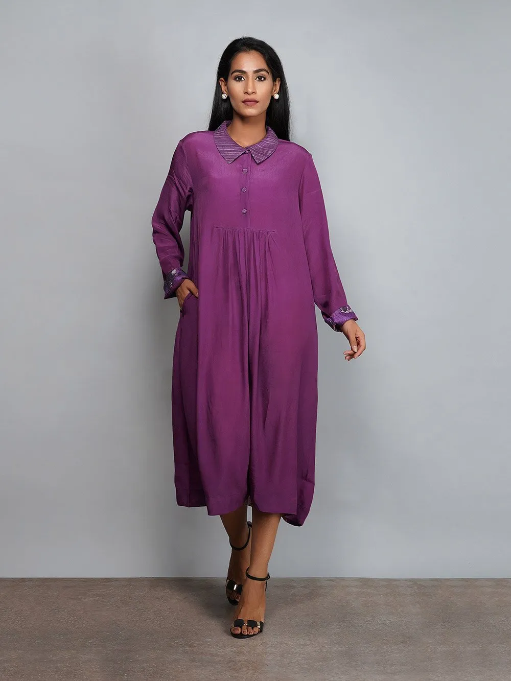 Yavi   I   Soild Embroidered Dress
